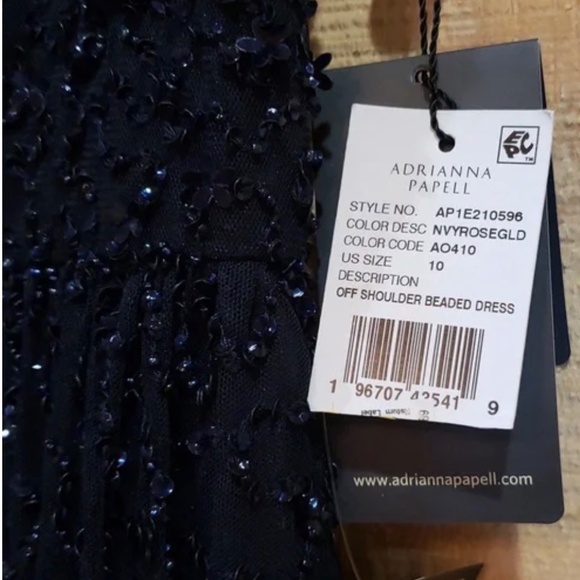 Adrianna Pappel - Picture 9 of 11